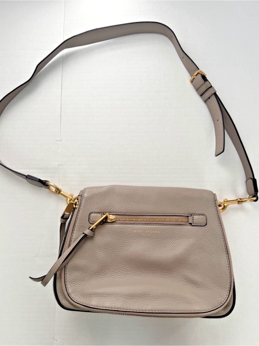 Marc Jacobs Gray Beige Leather Crossbody Bag Medium Shoulder Purse